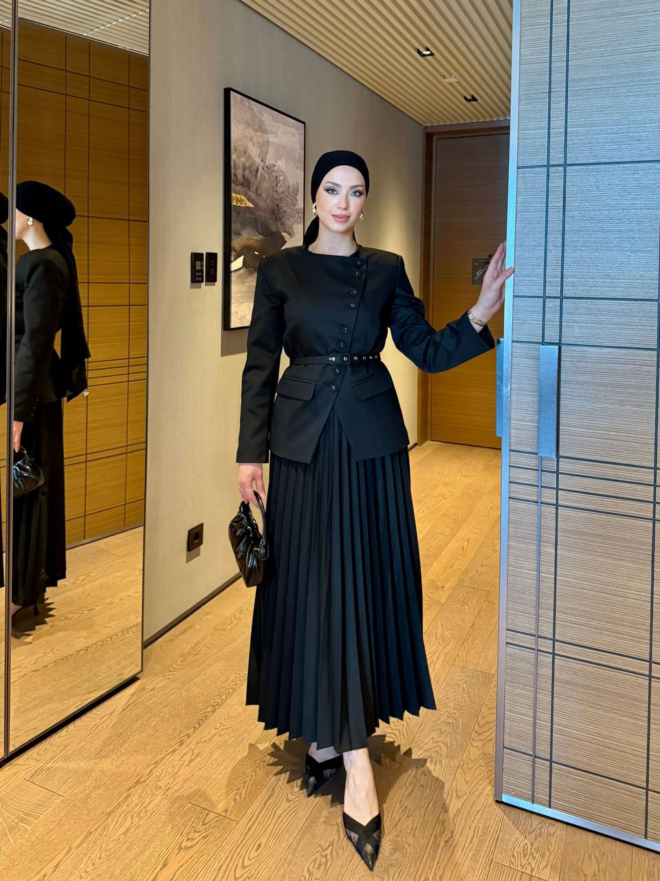 High - Quality Two - Piece Outfit with Belt for Hijabi Women - Oubella Fashion